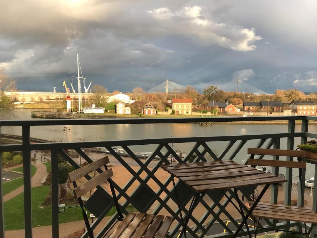 Appartement Vue Sur Le Pont Honfleur Eksteriør billede